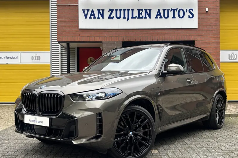 BMW X5 (2025)