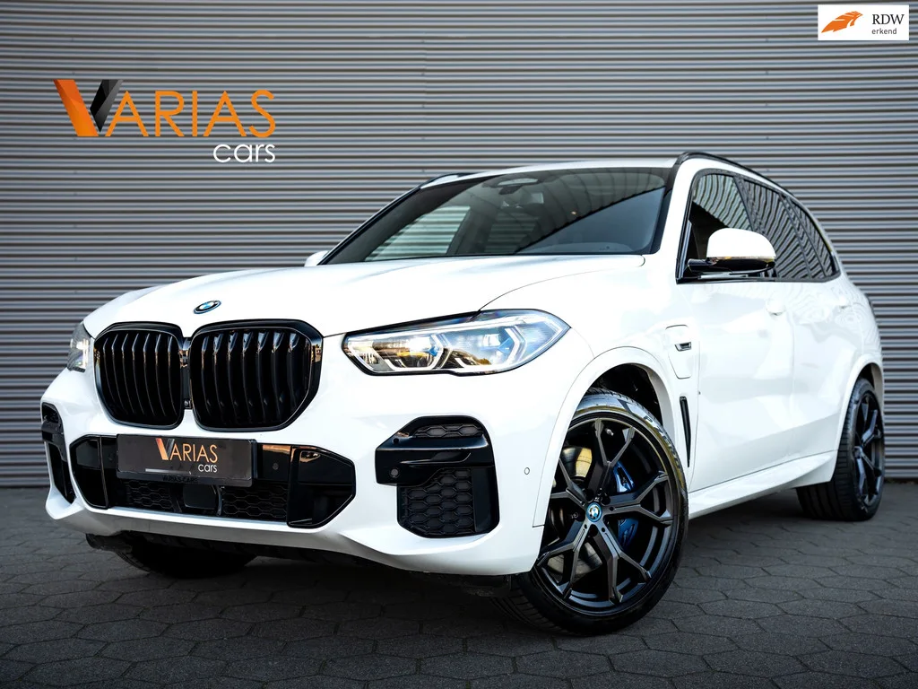 BMW X5 (2022) — foto 1