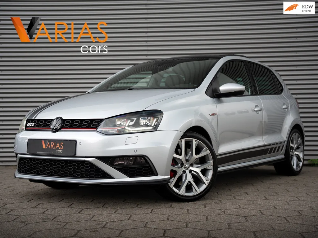 Volkswagen Polo (2016) — foto 1