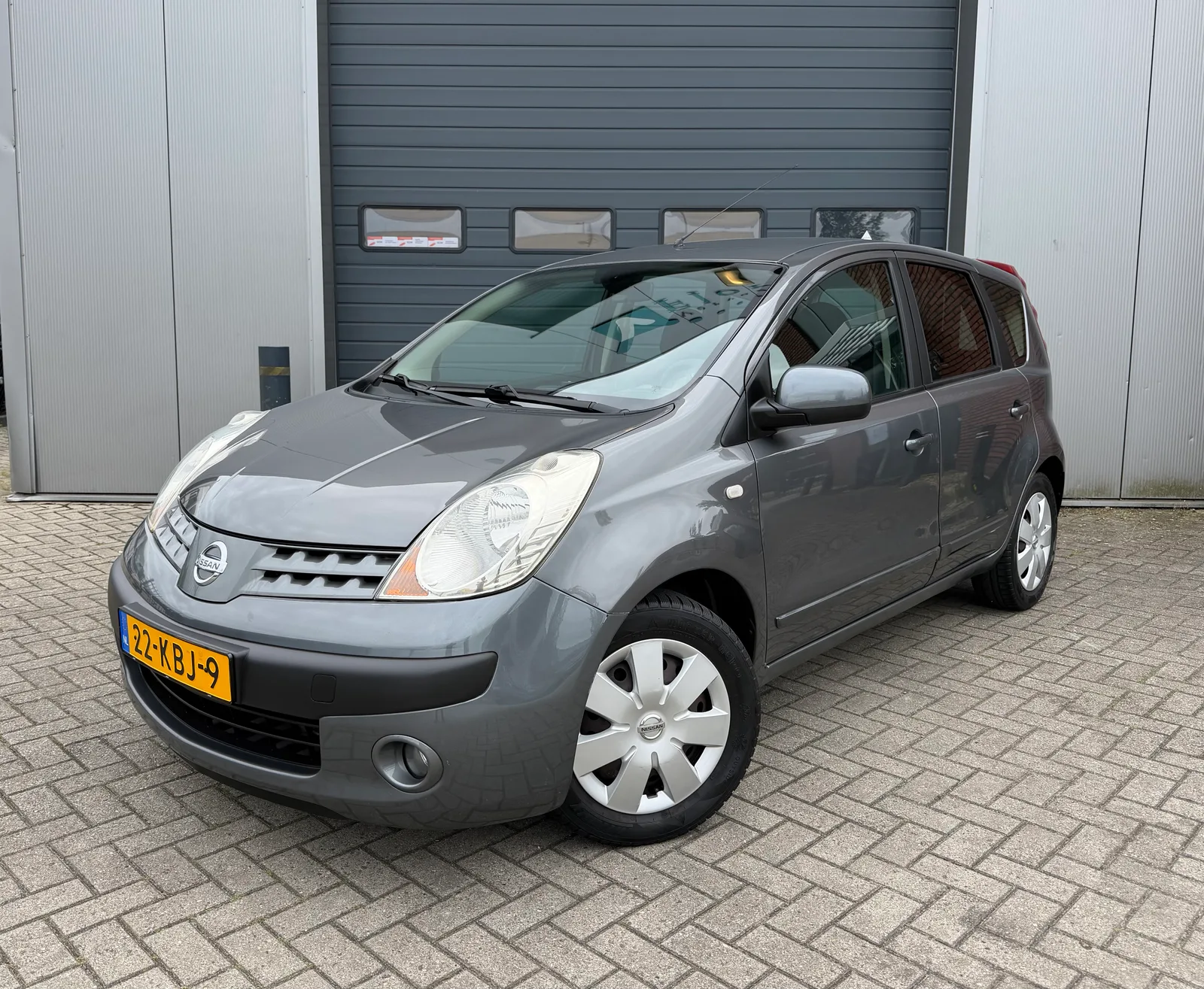 Nissan Note (2006) — foto 1