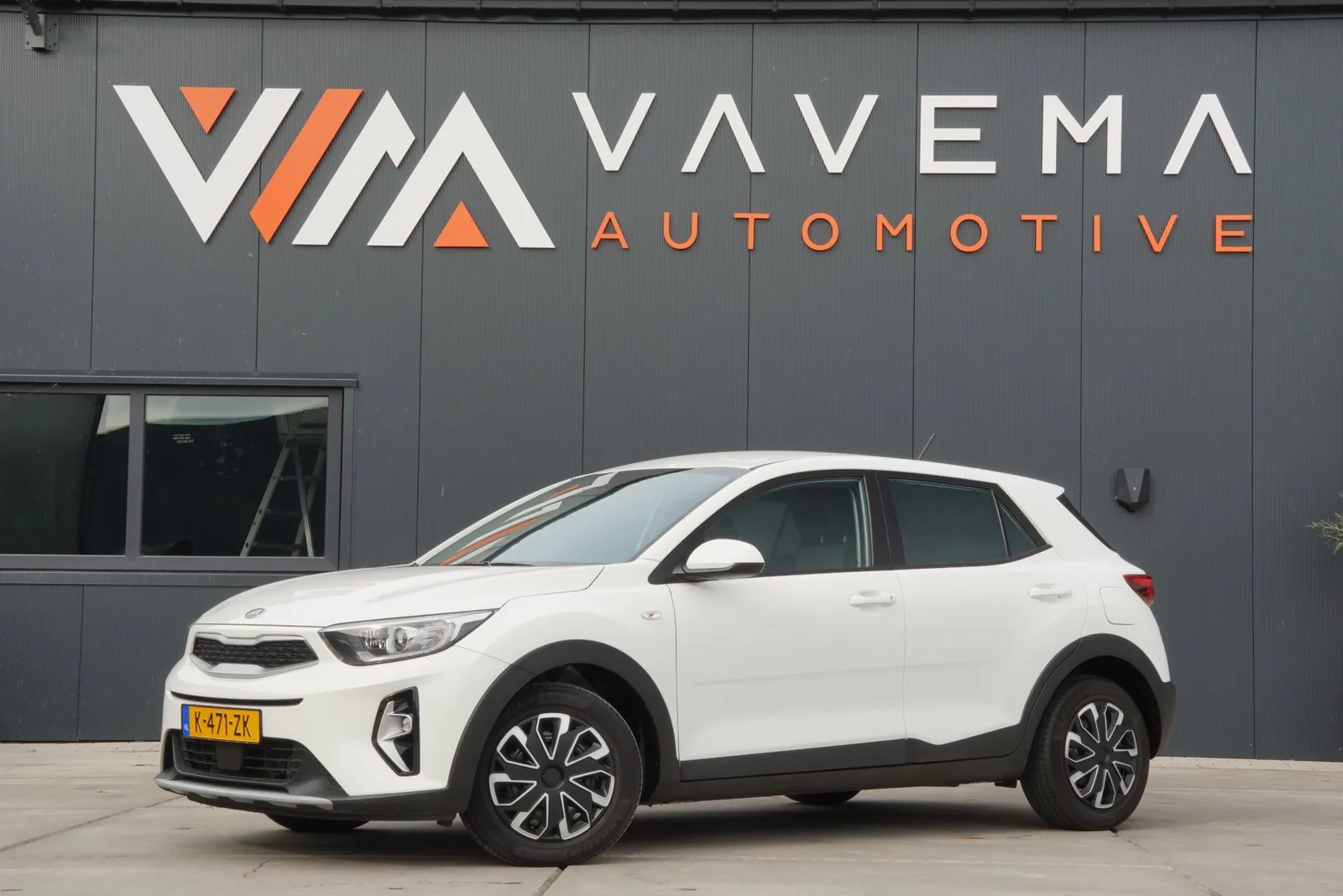 Kia Stonic (2021) — foto 1