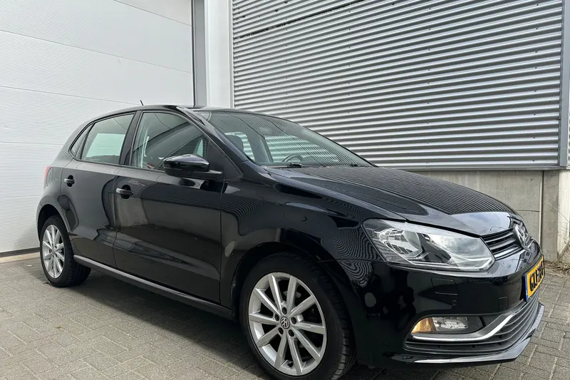 Volkswagen Polo (2015)