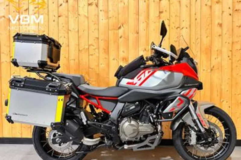QJ Motor SRT 600 SX Touring (2025)