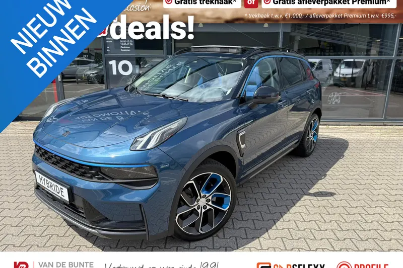 Lynk & Co 01 (2023)