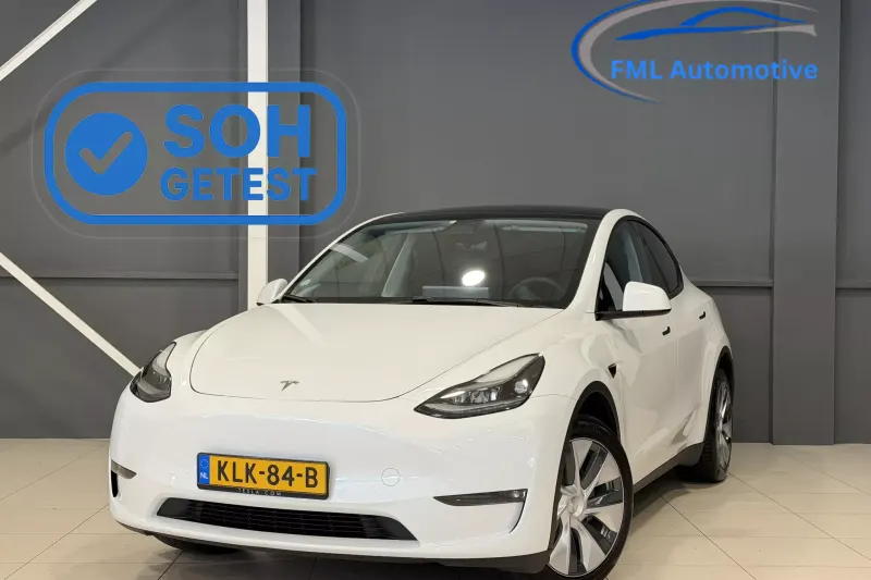 Tesla Model Y (2023)