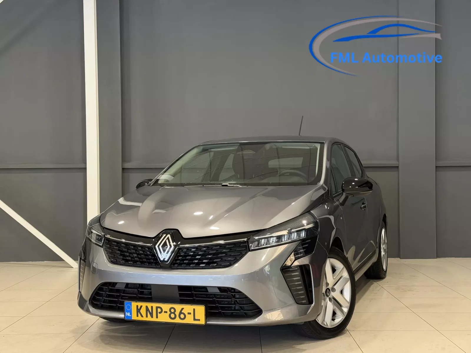 Renault Clio (2024) — foto 1