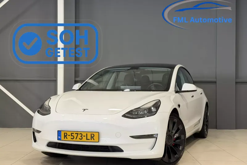 Tesla Model 3 (2022)