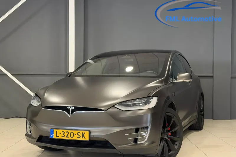 Tesla Model X (2020)