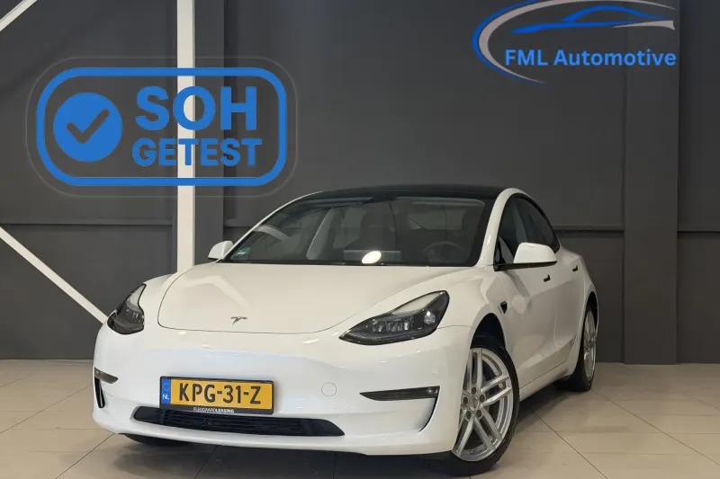 Tesla Model 3 (2022)
