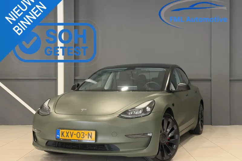 Tesla Model 3 (2023)