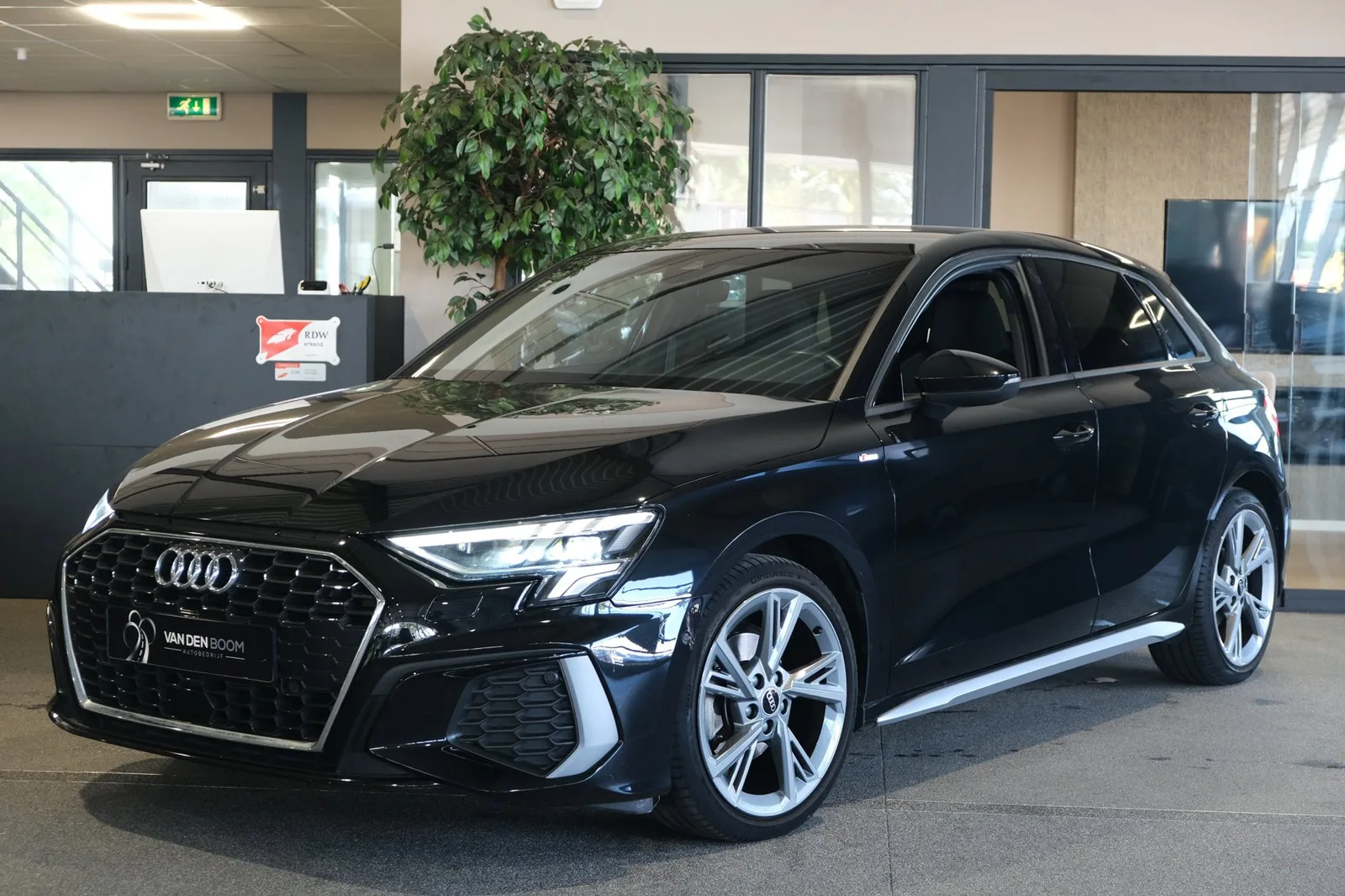 Audi A3 (2023) — foto 1