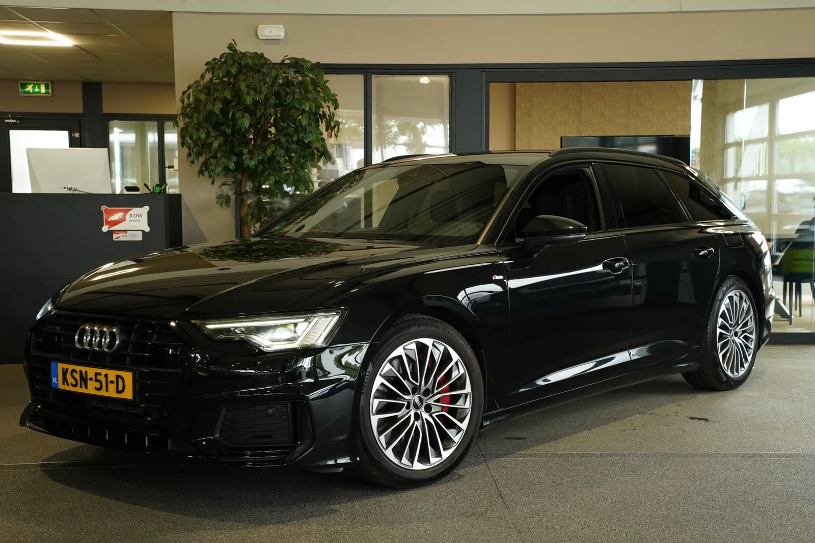 Audi A6 (2022) — foto 1