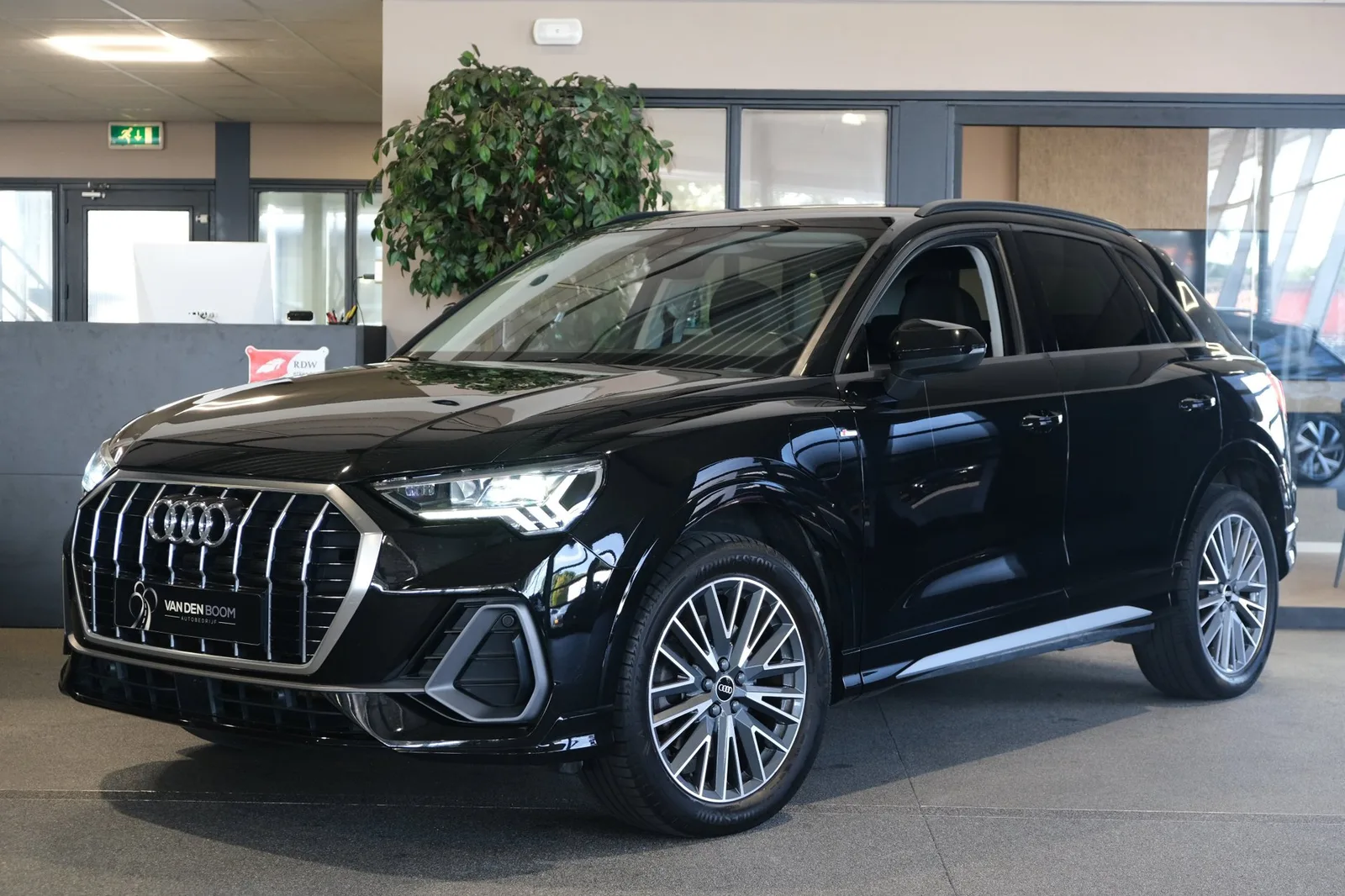 Audi Q3 (2022) — foto 1