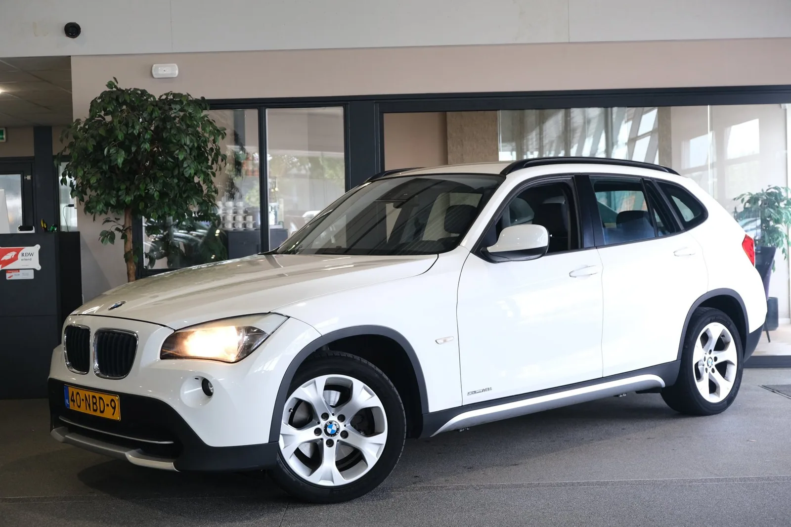 BMW X1 (2010) — foto 1