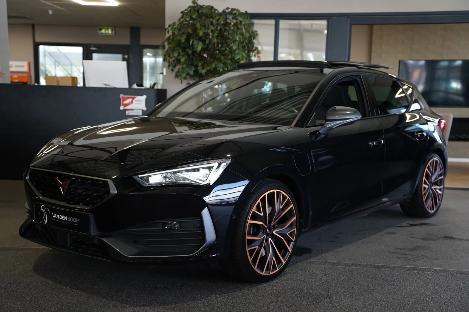CUPRA Leon (2022) — foto 1