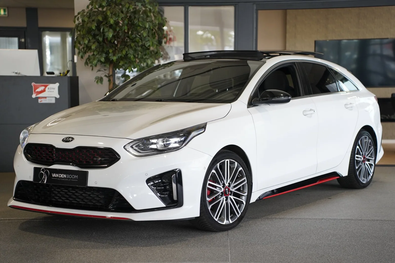 Kia Proceed (2020) — foto 1