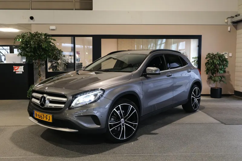Mercedes-Benz GLA (2016)