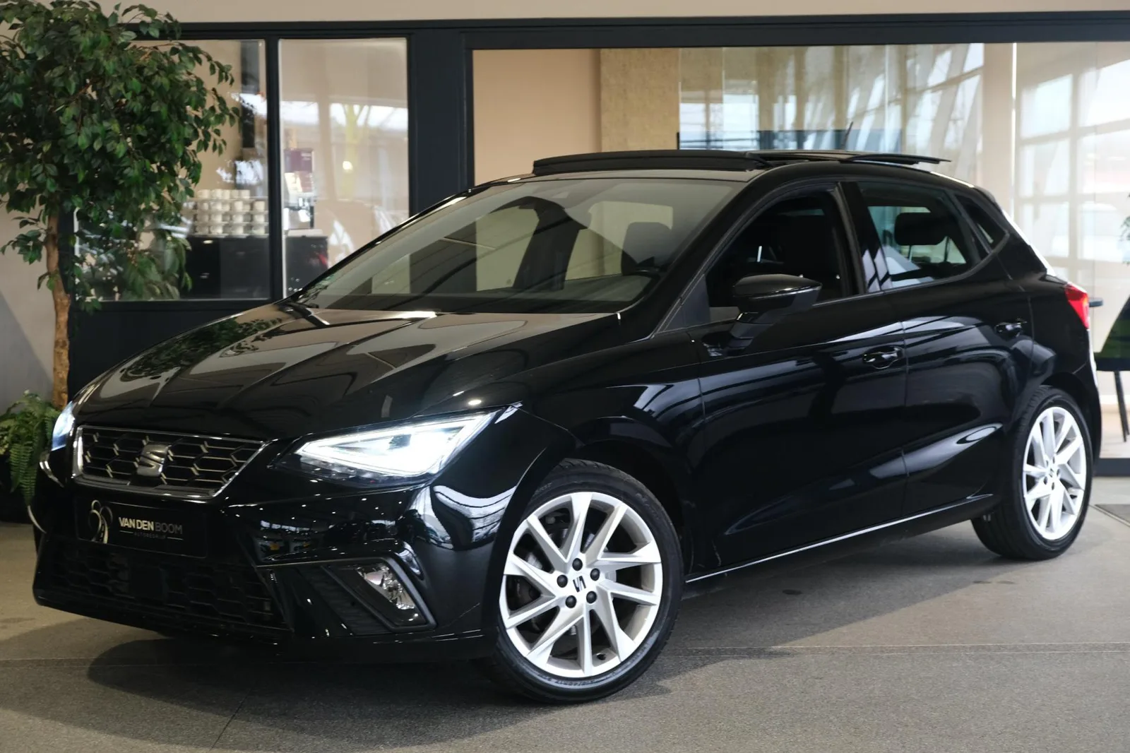 SEAT Ibiza (2022) — foto 1