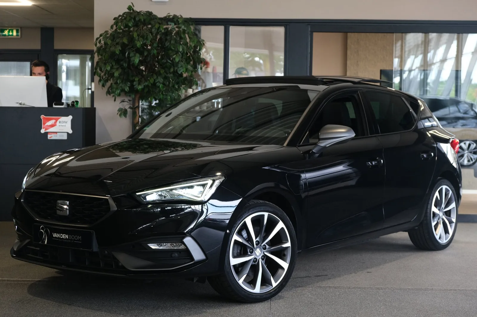 SEAT Leon (2021) — foto 1