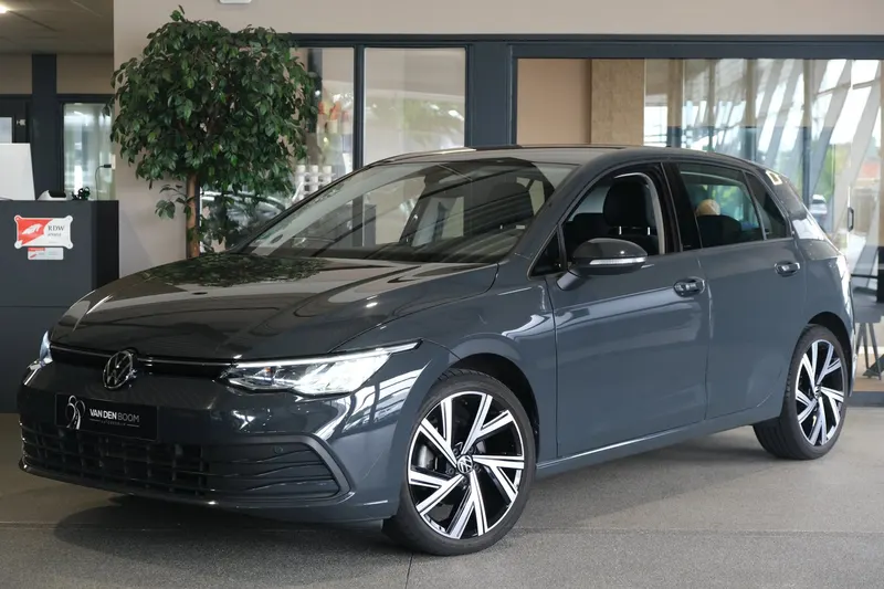 Volkswagen Golf (2022)