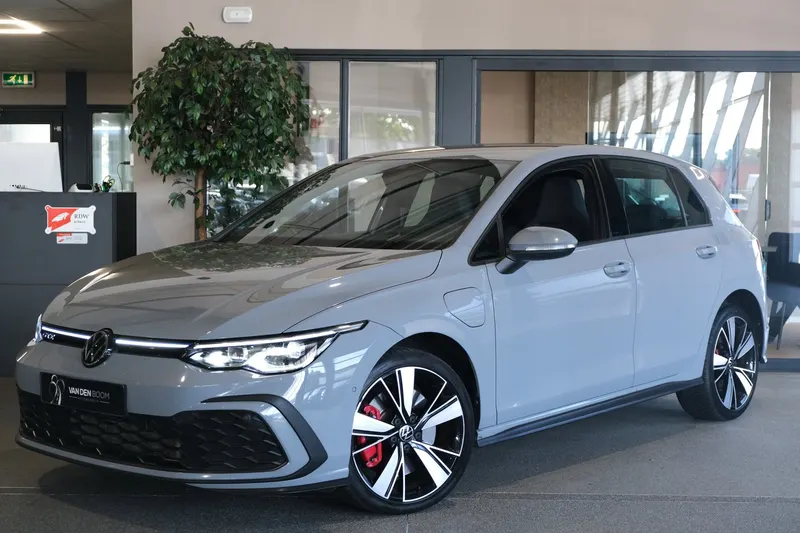 Volkswagen Golf (2022)