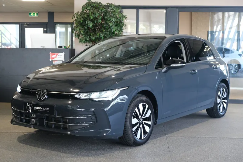 Volkswagen Golf (2025)
