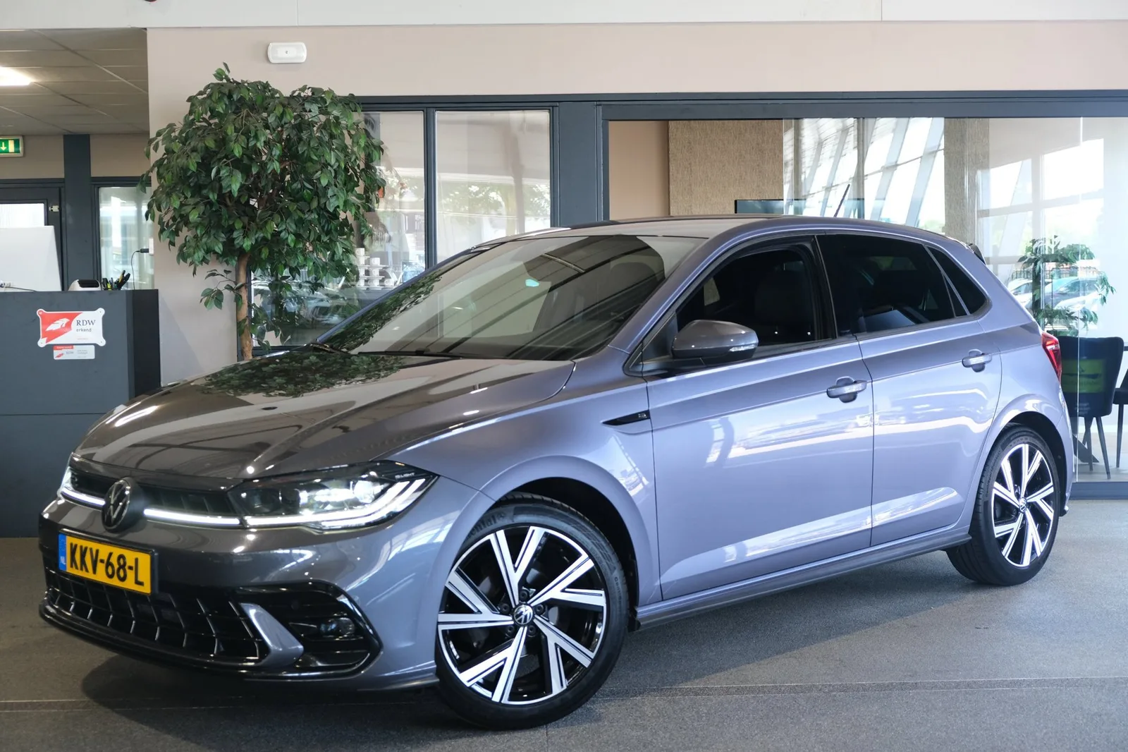 Volkswagen Polo (2022) — foto 1