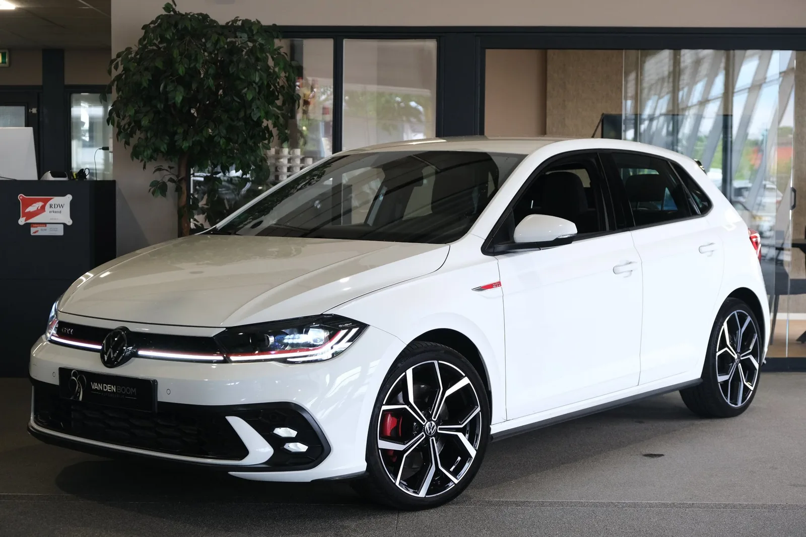 Volkswagen Polo (2022) — foto 1