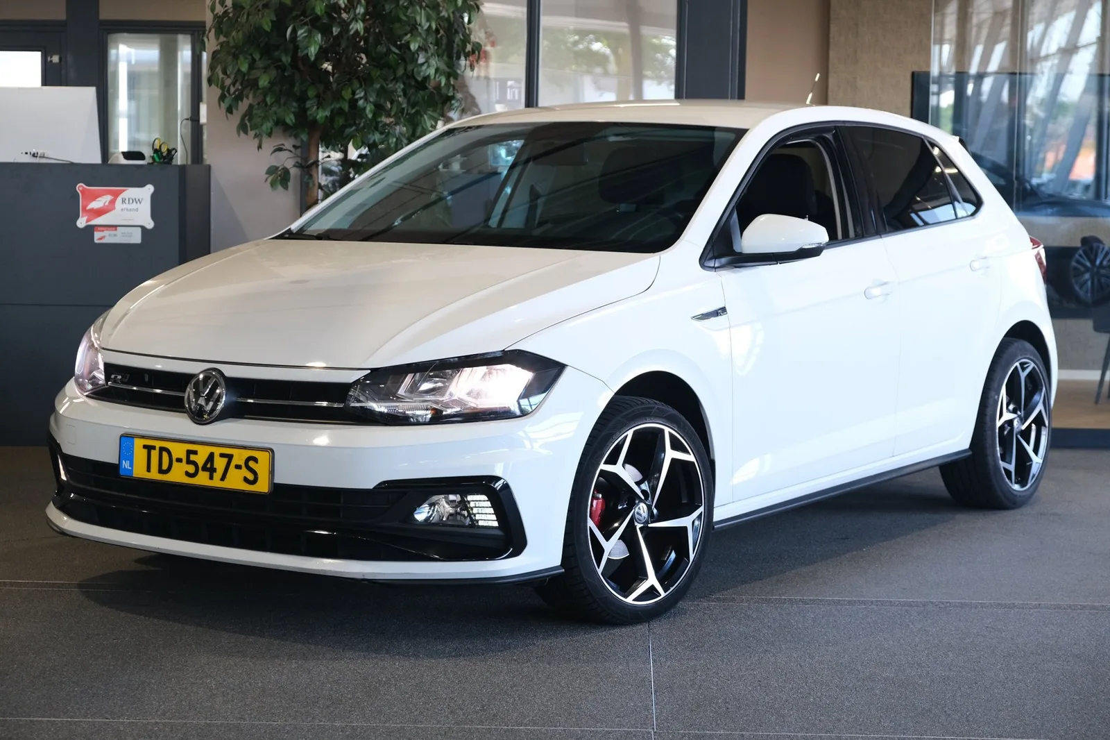 Volkswagen Polo (2018) — foto 1