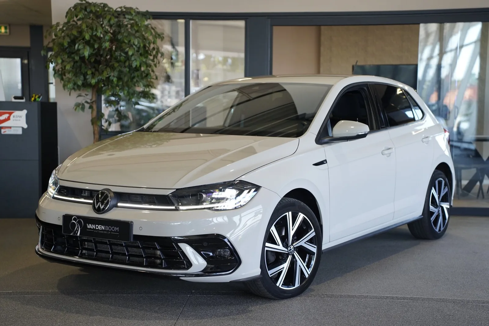 Volkswagen Polo (2022) — foto 1