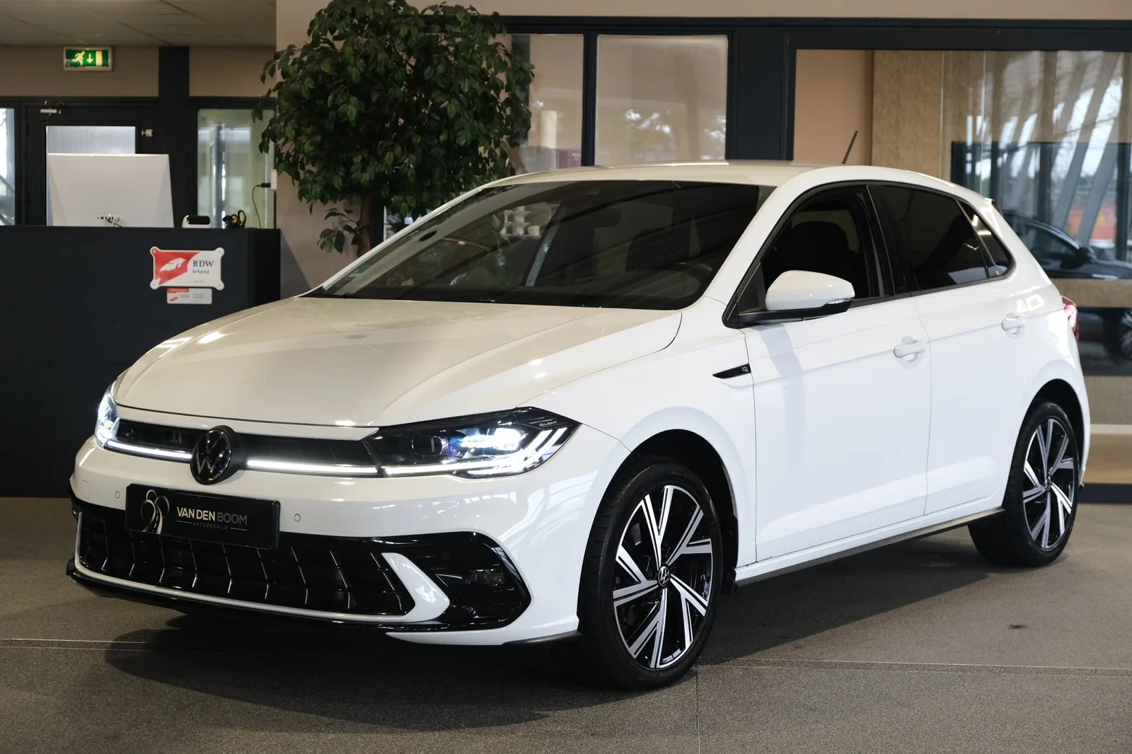 Volkswagen Polo (2022) — foto 1