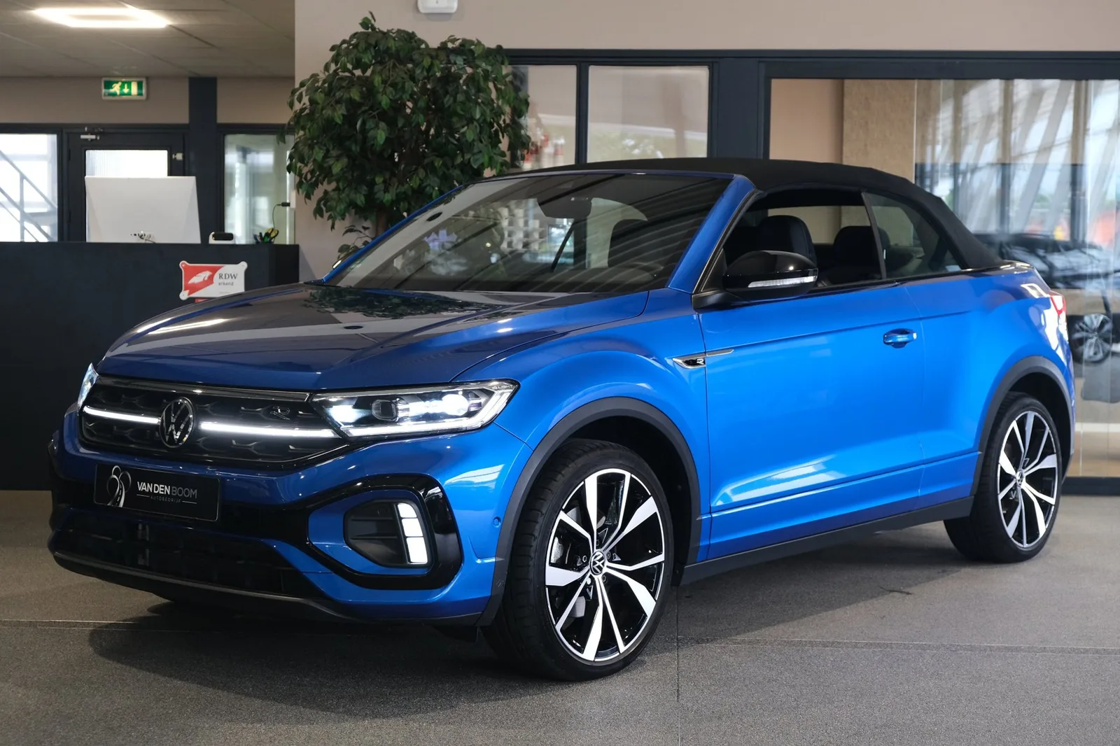 Volkswagen T-Roc (2022) — foto 1