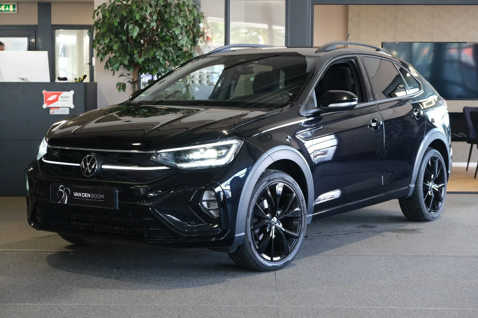 Volkswagen Taigo (2023) — foto 1