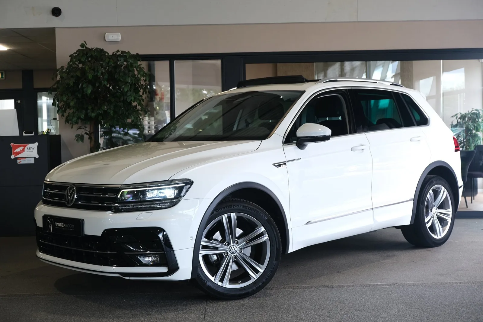 Volkswagen Tiguan (2017) — foto 1