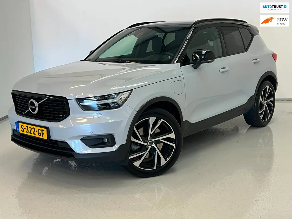 Volvo XC40 (2022) — foto 1