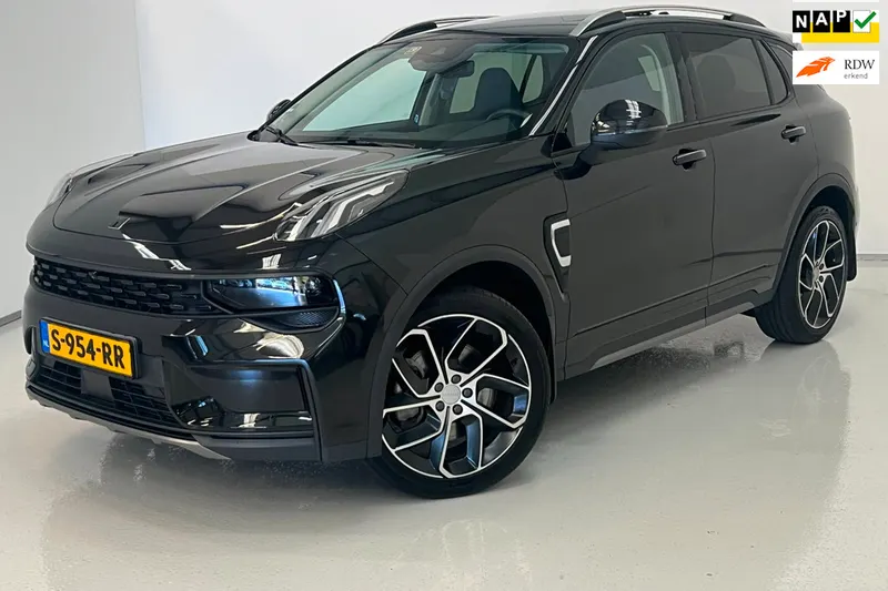 Lynk & Co 01 (2023)