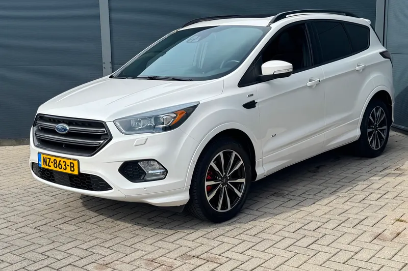 Ford Kuga (2017)