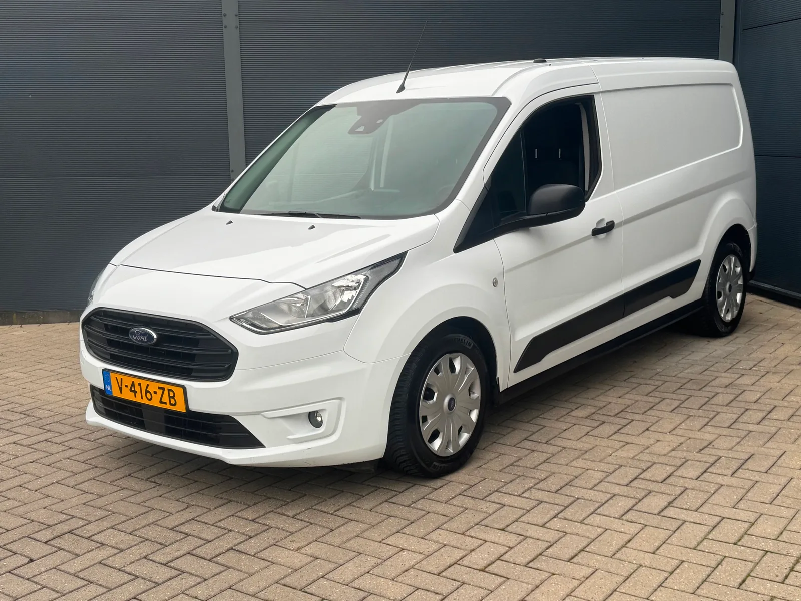 Ford Transit Connect (2019) — foto 1