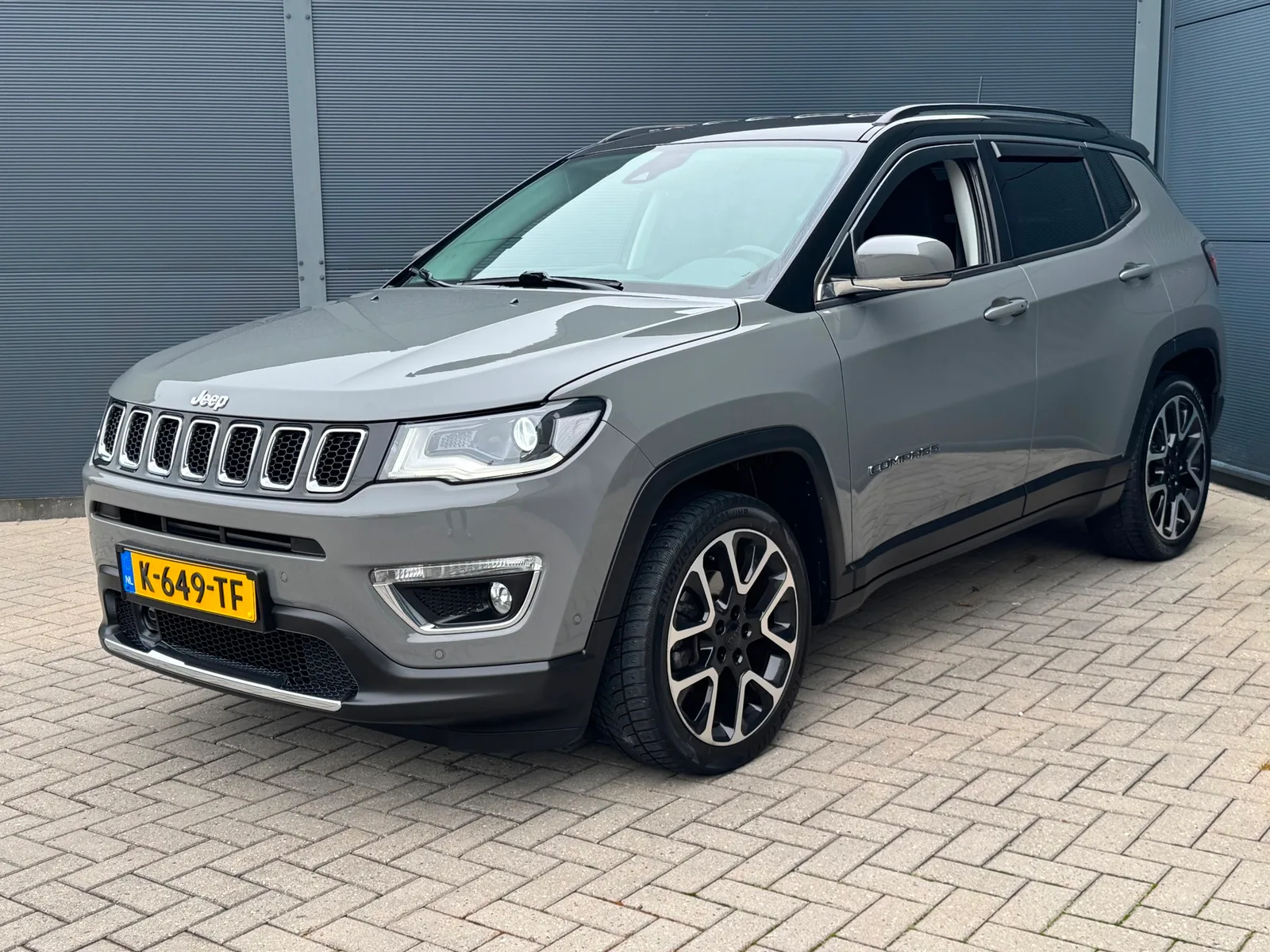 Jeep Compass (2021) — foto 1