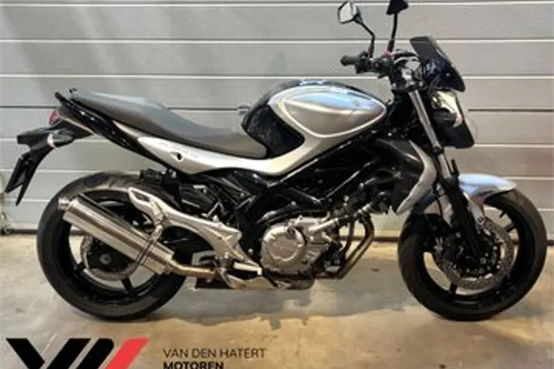 Suzuki SFV 650 Gladius (2011)