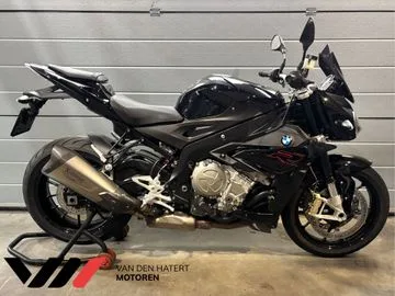 BMW S 1000 R (2018) — foto 1