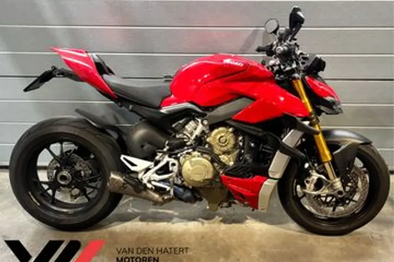 Ducati Streetfighter V4S (2022)