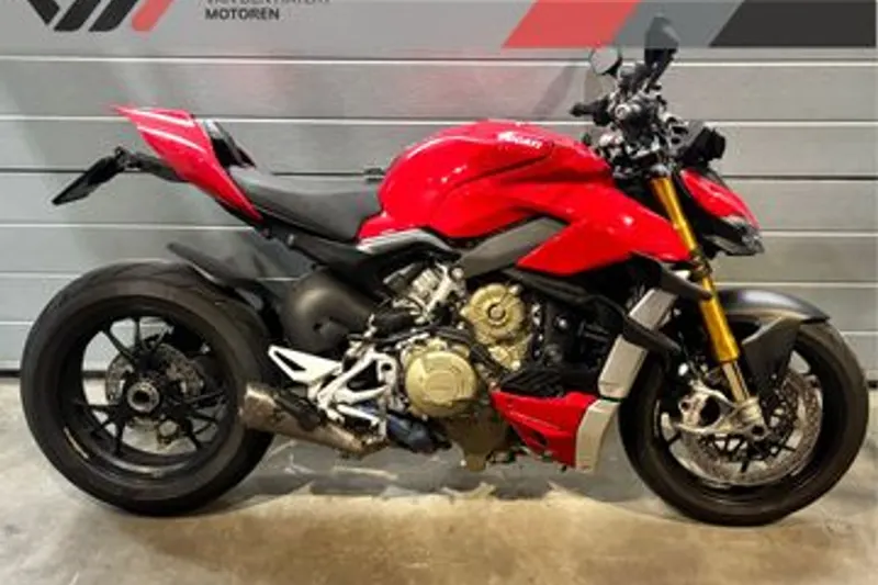 Ducati Streetfighter V4S (2022)