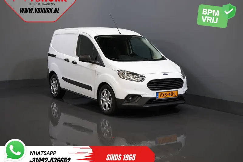 Ford Transit Courier (2023)