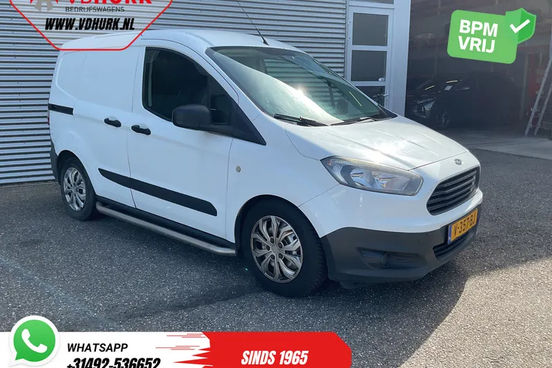 Ford Transit Courier (2016)