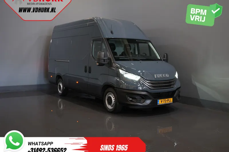 Mercedes-Benz Sprinter (2023)