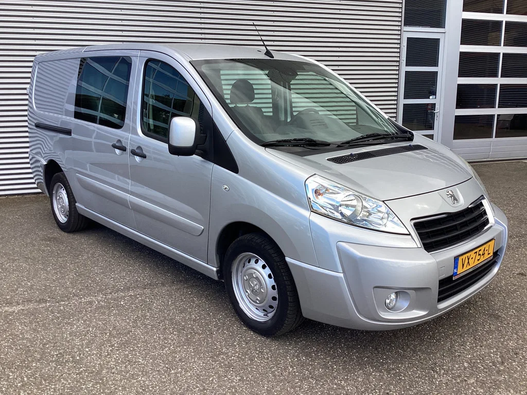 Peugeot Expert (2016) — foto 1