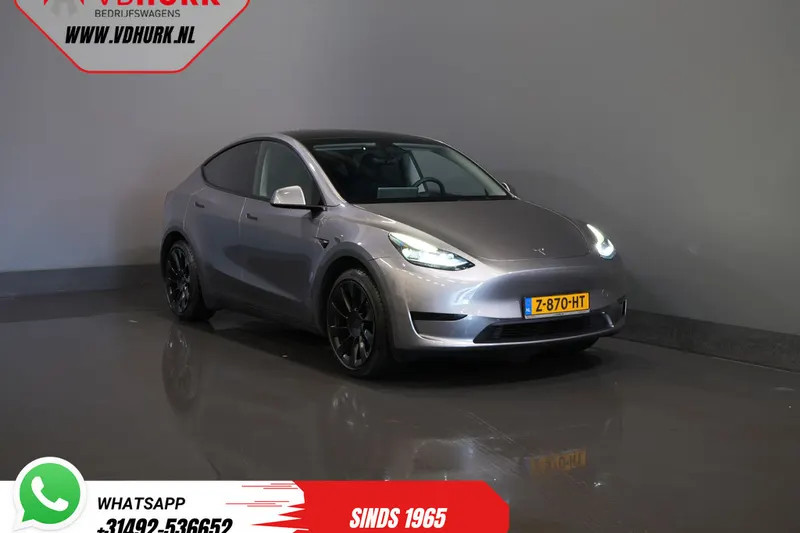 Tesla Model Y (2024)