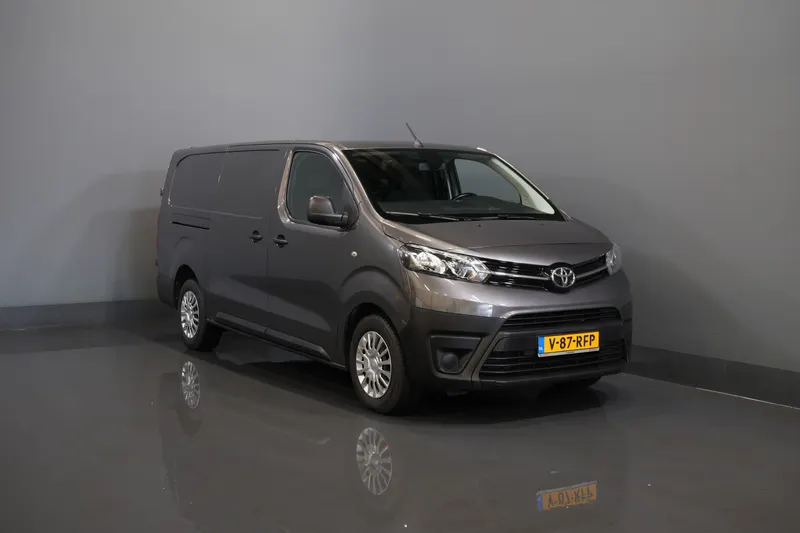 Toyota ProAce Worker (2024)