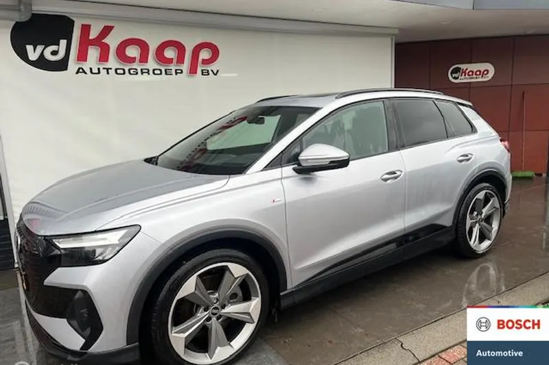 Audi Q4 e-tron (2021)
